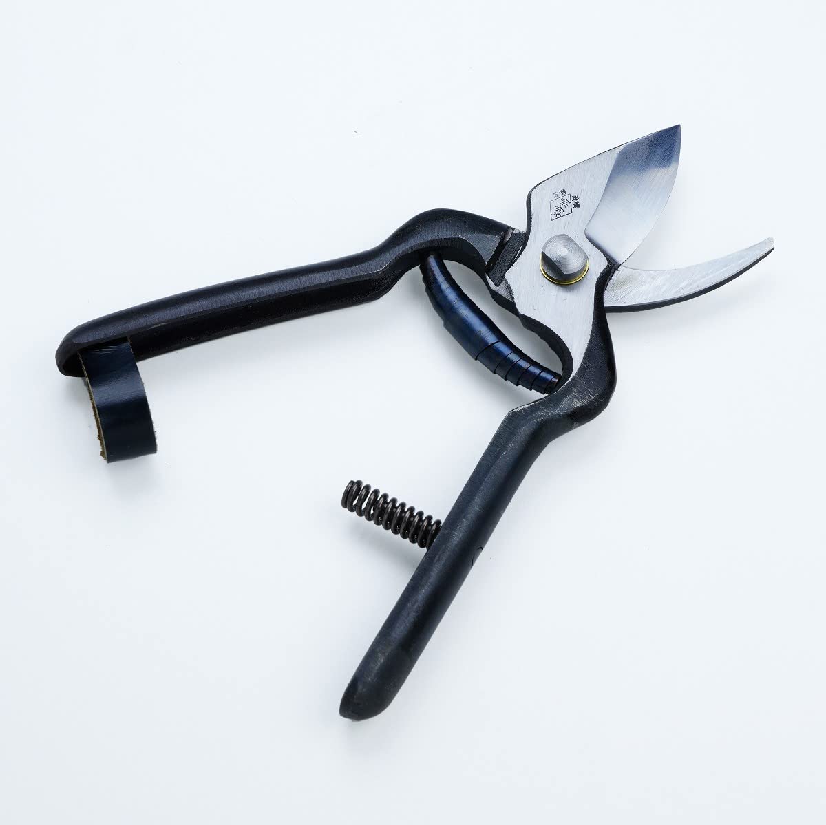 Amazon | 鍛冶職人 手造り 剪定鋏 宗寛 津軽型 | 園芸用はさみ