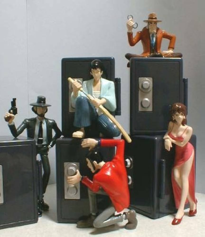 Amazon.co.jp: ルパン三世 金庫型貯金箱 全5種セット : Toys & Games