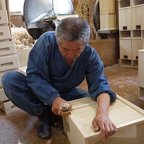 Amazon｜竹本木箱店 総桐天然木の計量米びつ ｢米蔵｣ 30kg用｜米びつ