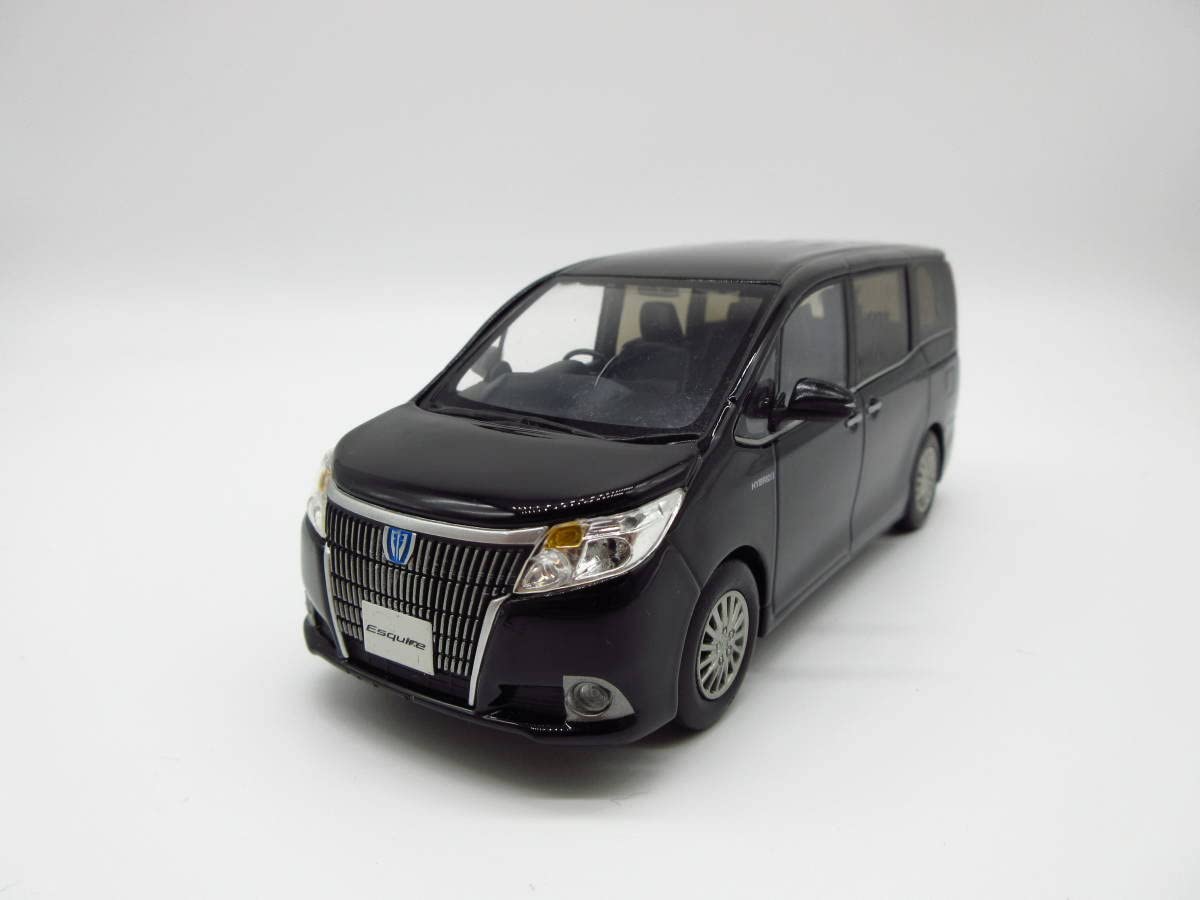 Amazon | 1/30 トヨタ エスクァイア エスクワイア 前期 202ブラック
