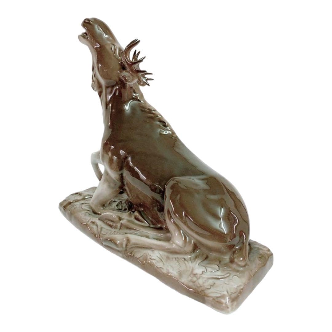 ノルウェー王室御用達陶器の名門『PORSGRUND社』の置物 Elk(ヘラジカ)