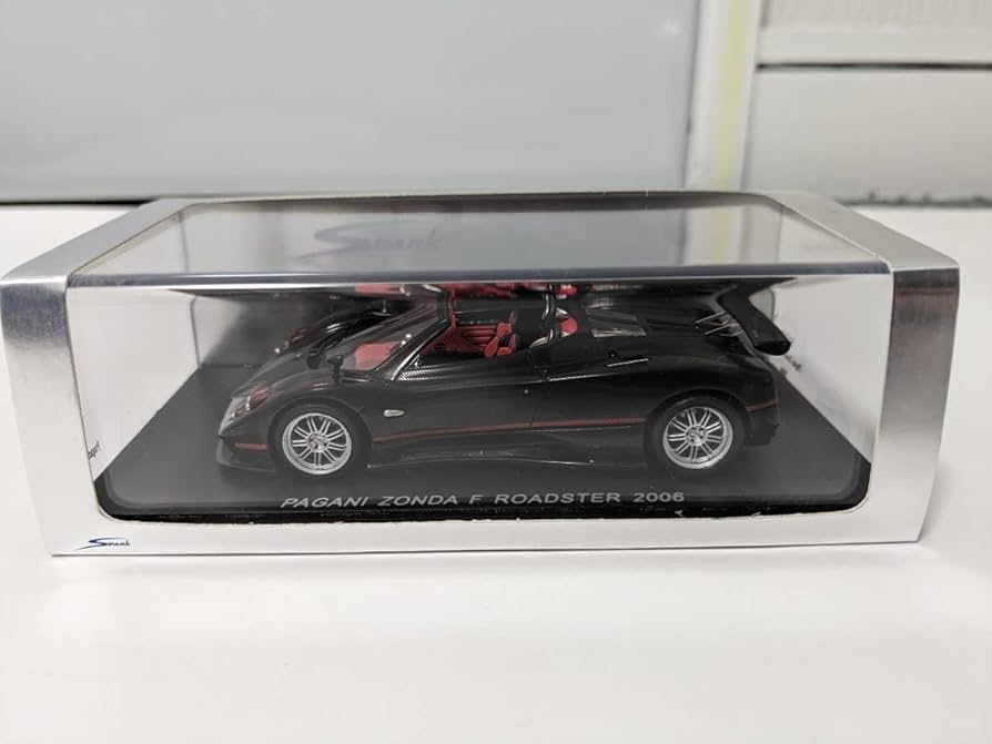 Amazon.co.jp: スパーク パガーニ ゾンダ ロードスター spark PAGANI