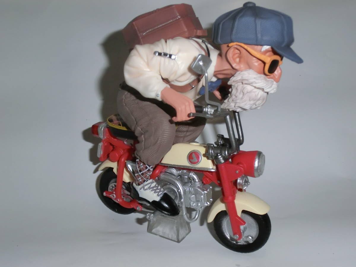 Amazon.co.jp: ドラゴンボ ール モンキー バイク 亀仙人 武天老師