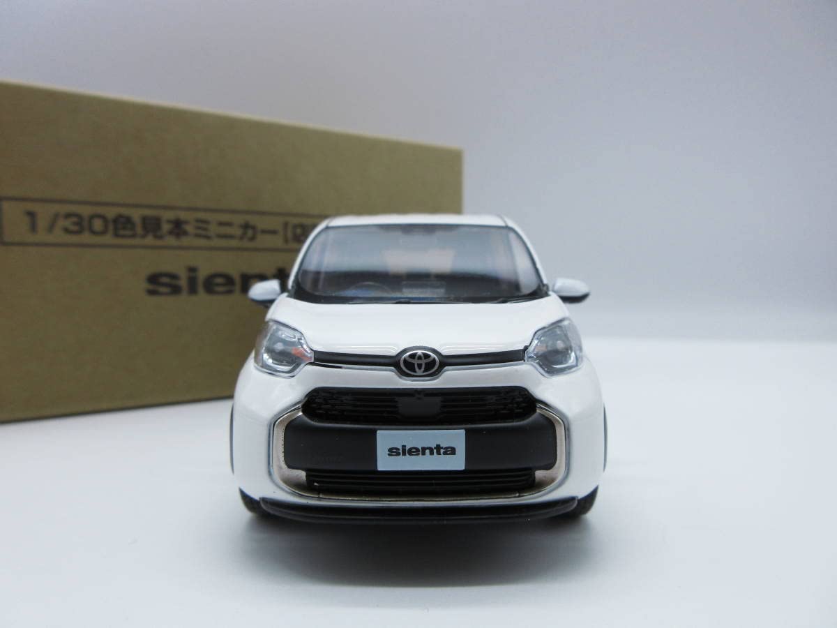 Amazon | 1/30 ミニカー 新型シエンタ 2022 非売品 カラーサンプル