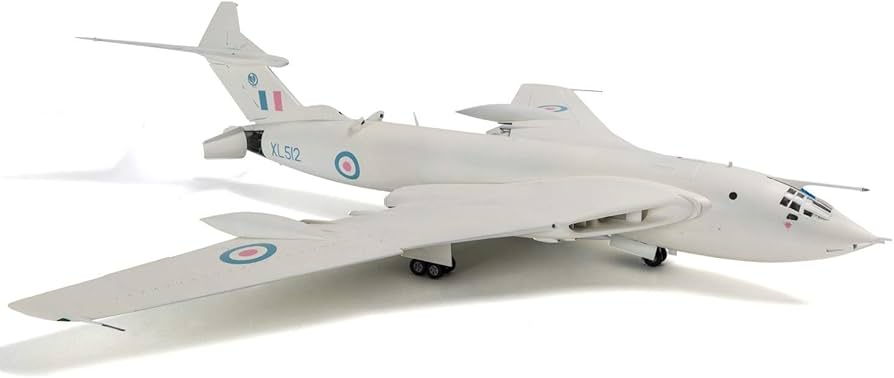 Amazon | エアフィックス 1/72 イギリス空軍 ハンドレページ