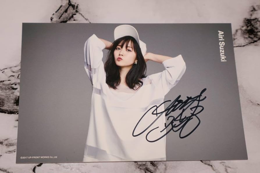 Amazon.co.jp: 鈴木愛理 直筆サイン入り ポストカード dmaf セット