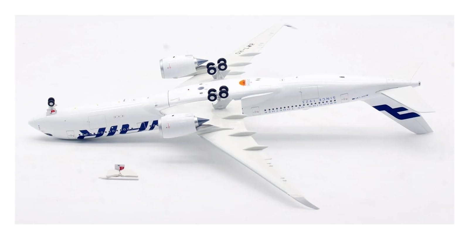FINNAIR フィンランド航空 モデルプレーン A350-900 KIVET FINNAIR