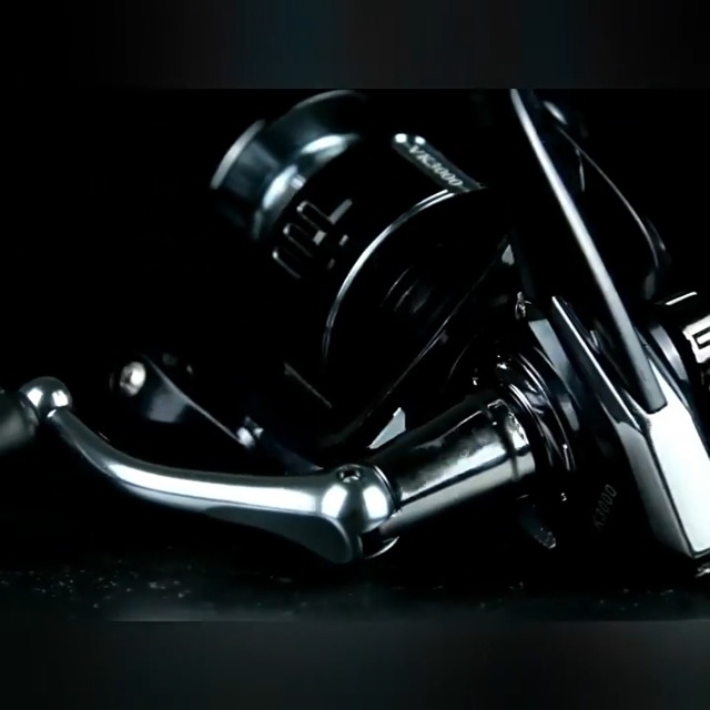 Amazon | スピニングリール ギア比5.0 軽量化 釣りリール 遠投・投げ