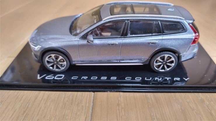 Amazon | VOLVO 特注 純正 カラーモデル ボルボ V60 CROSS COUNTRY