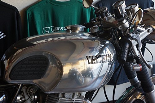 Amazon | ヤマハ (YAMAHA) 純正部品 SR500 SR400 タンク立体エンブレム