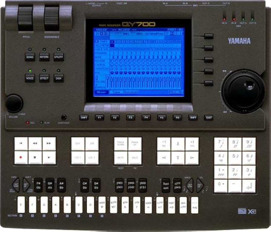 Amazon.co.jp: YAMAHA ミュージックシーケンサー [QY700] : 楽器・音響機器