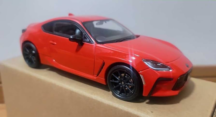 Amazon | 新型トヨタ GR86 1/30 カラーサンプルミニカー スパーク