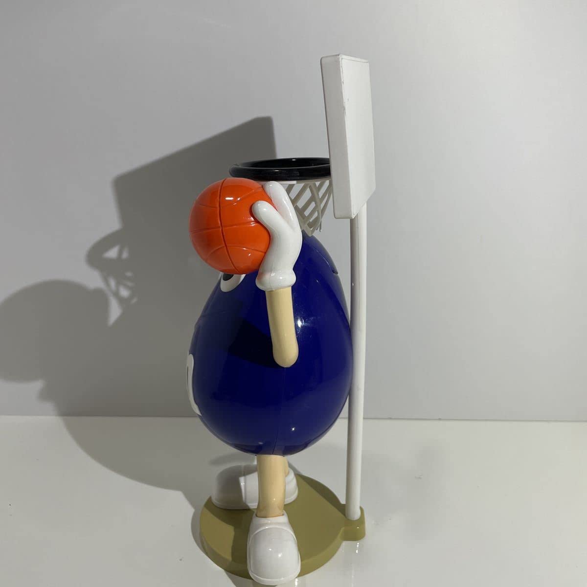 Amazon | レア エムアンドエムズ m&m's ディスペンサー バスケット