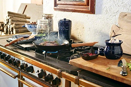 Amazon｜staub ストウブ 「 ウッドハンドル フライパン 20cm 」 鋳物