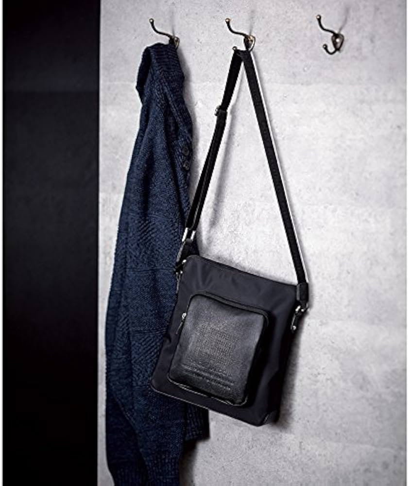 Amazon.co.jp: ギ・ラロッシュ ショルダーバッグ(ブラック) BK GLH155