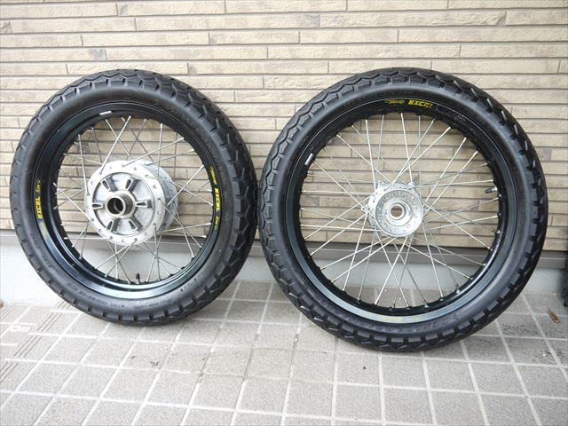 Amazon.co.jp: SR400/SR500 エキセルリム ブラック フロント19リア18