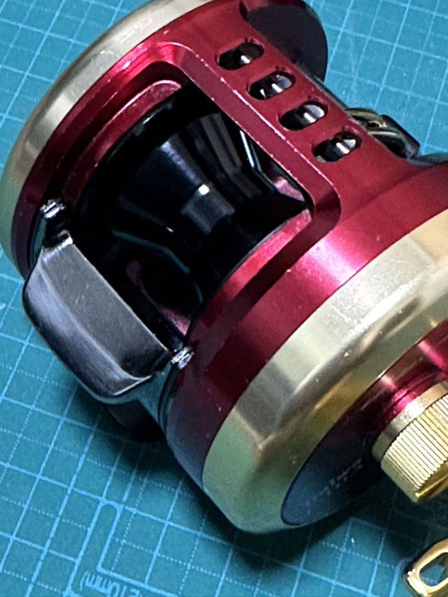 Daiwa ミリオネアライト103 I'ZE／右 ダイワ アイズファクトリー