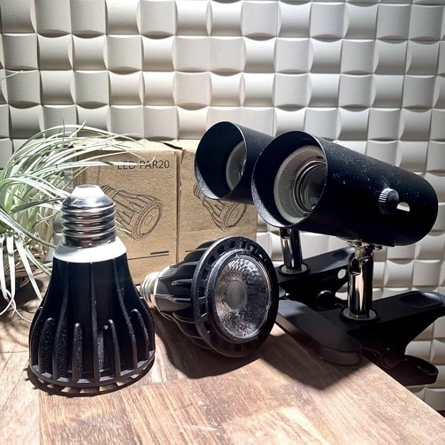 Amazon.co.jp: 15W GrowLight 6000K Plant GrowLight 2 x 2 Light