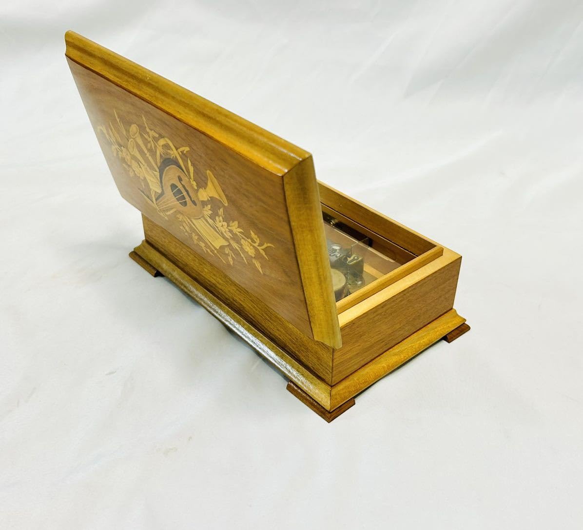 Miです】 正規店でメンテナンス済 REUGE 50弁3曲 スイス製 Miです