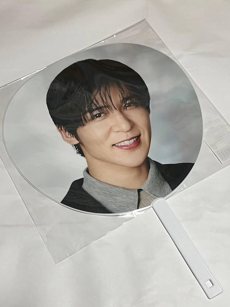 Amazon.co.jp: 目黒蓮 ジャンボうちわ RAYS SnowMan Dome Tour 2024