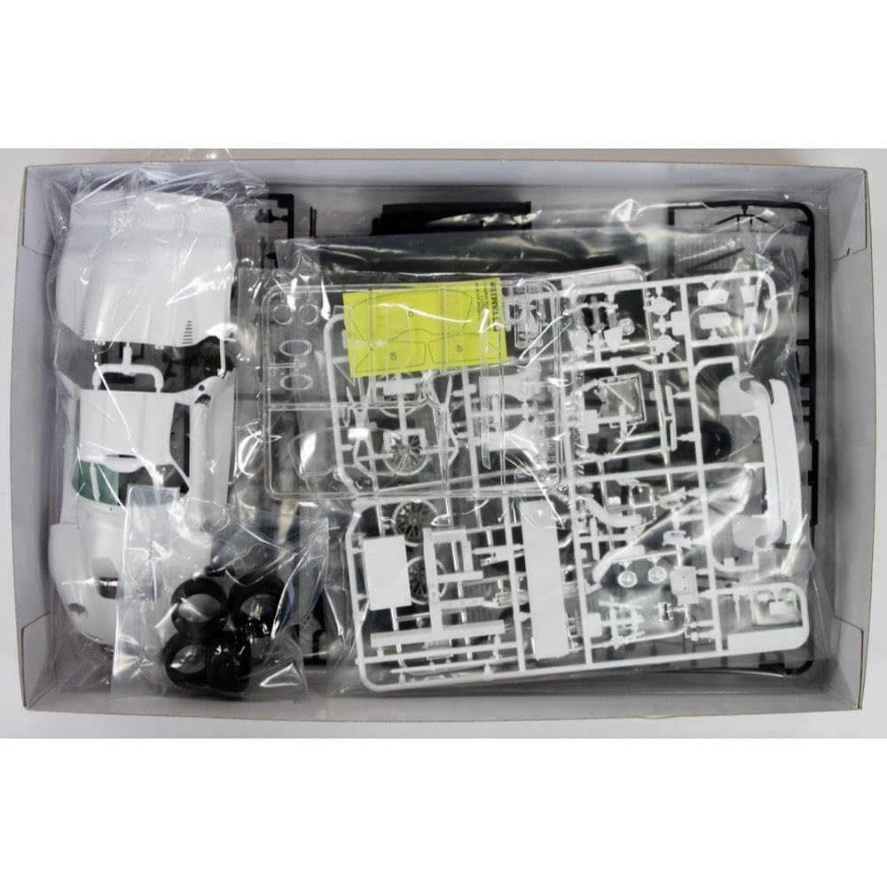 Amazon.com: Tamiya 24186 Porsche 911 GT1 1:24 Scale Model Kit