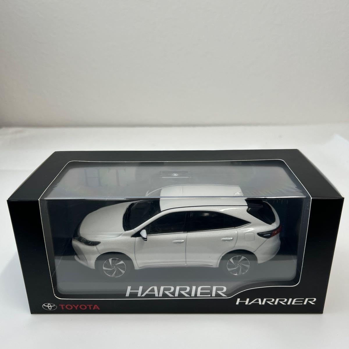 Amazon | ディーラー特注 1/30 HARRIER ホワイトパールクリスタル