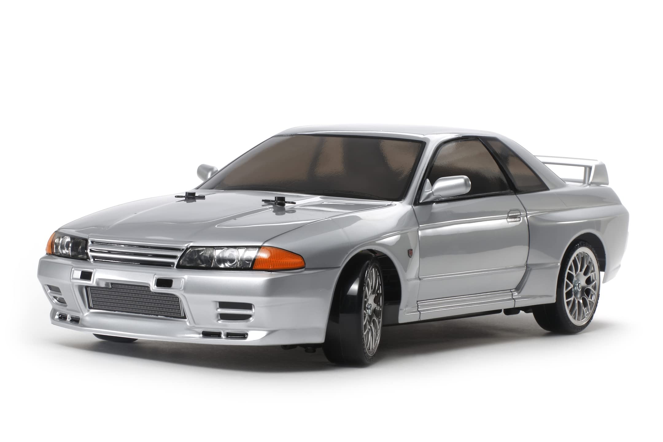 Amazon.com: Tamiya 58651 RC Nissan Skyline GT-R (R32) TT02D Drift
