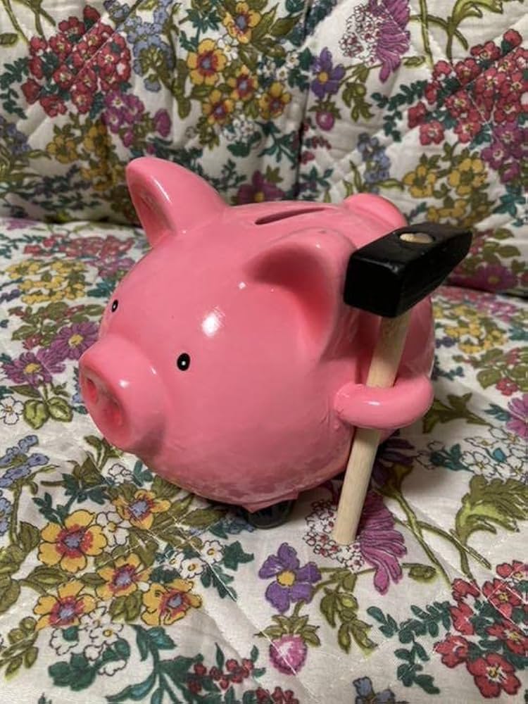 Amazon.co.jp: フライングタイガー ブタの貯金箱ハンマー 貯金箱 ブタ