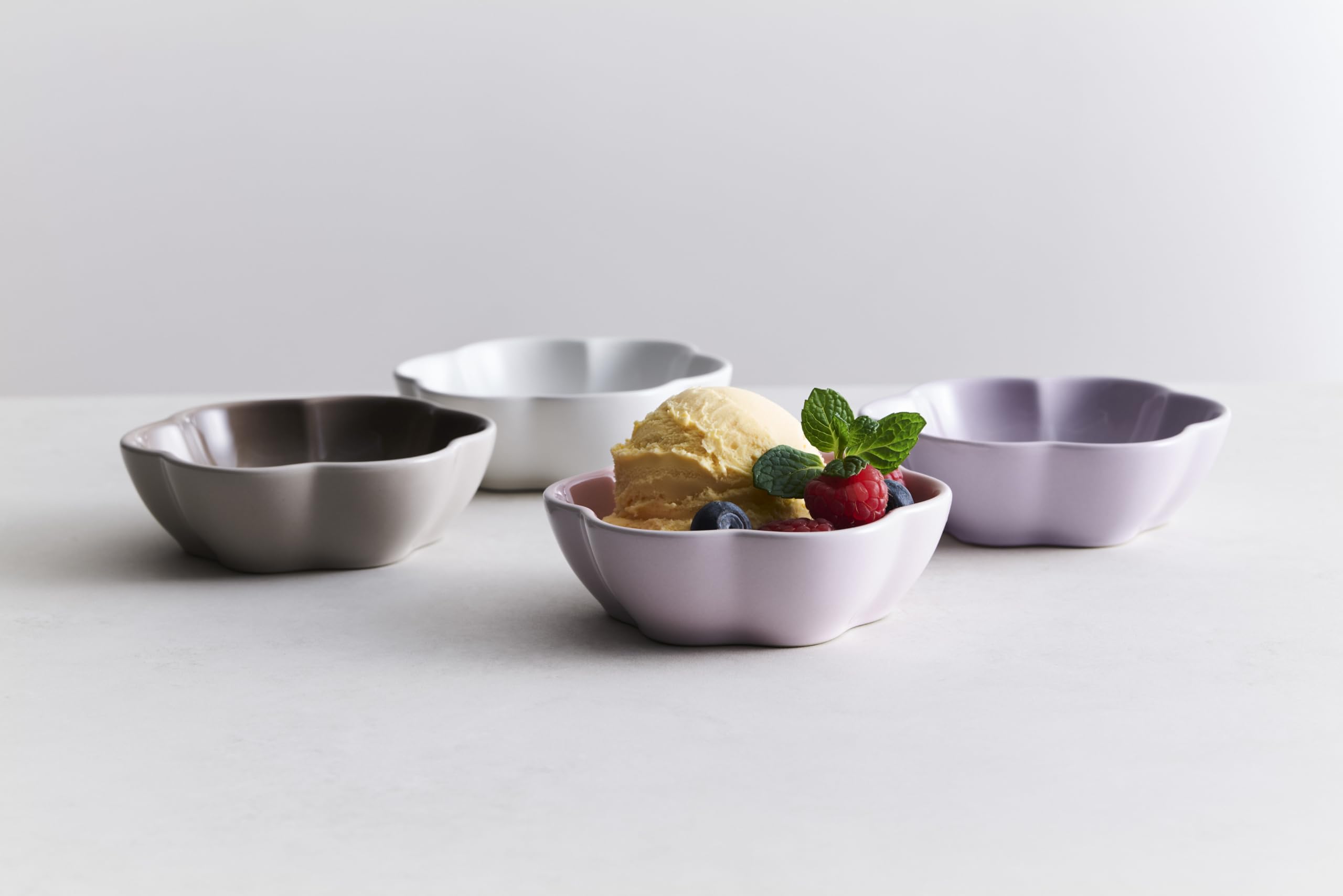 Amazon｜ル・クルーゼ(Le Creuset) 皿 小皿 ミニ・スフィア・フラワー