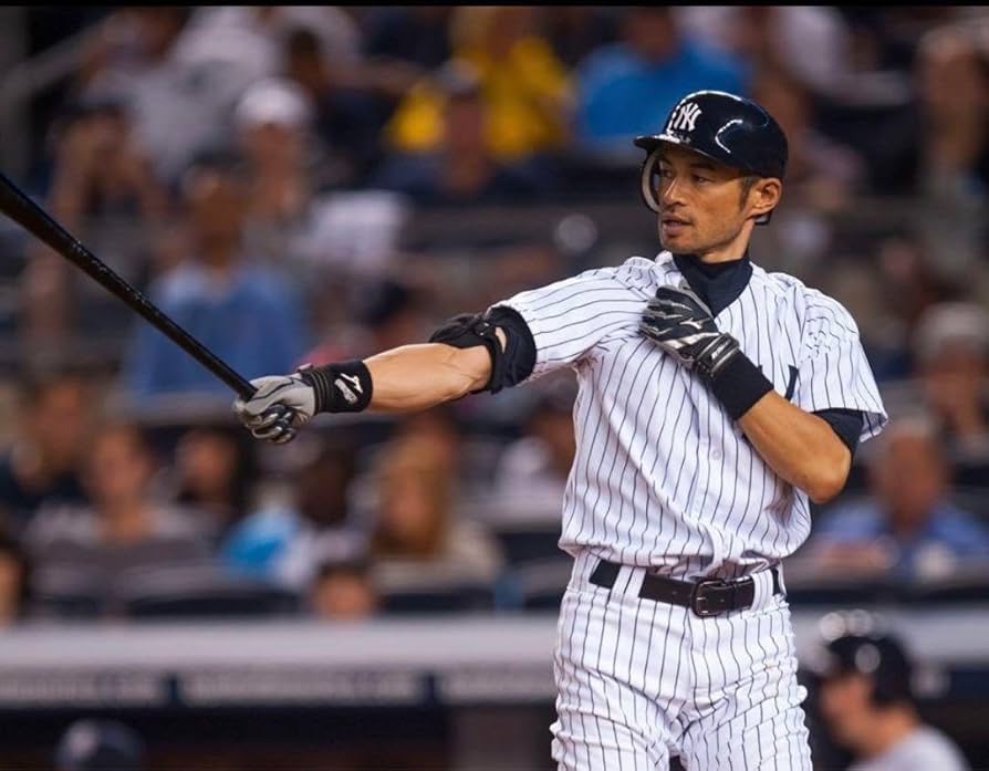 Amazon.co.jp: イチロー実使用アンダーシャツヤンキース : ホーム