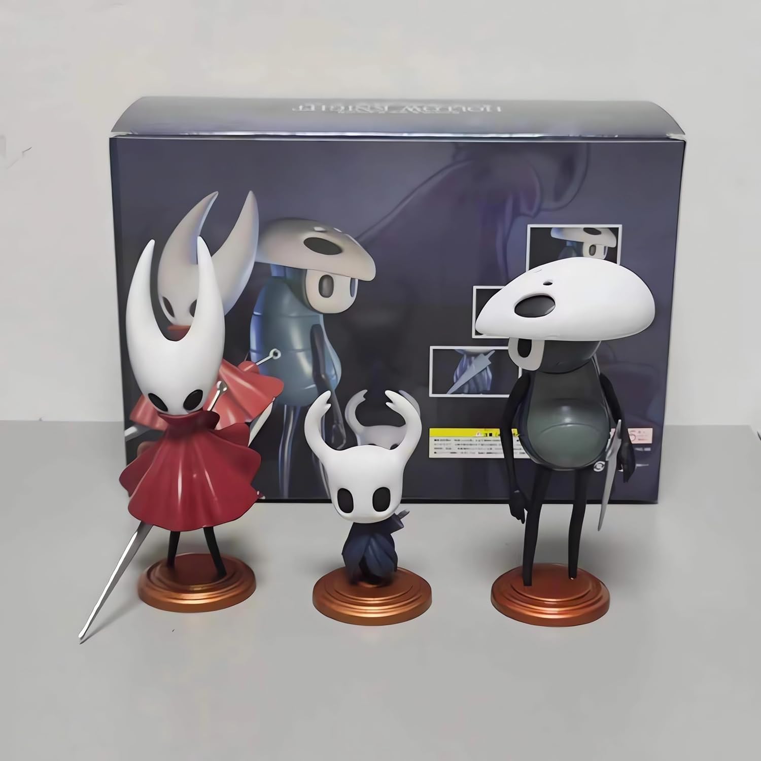Amazon.co.jp: Hollow Knight ホロウナイト 放浪者&ホーネット 3 in 1