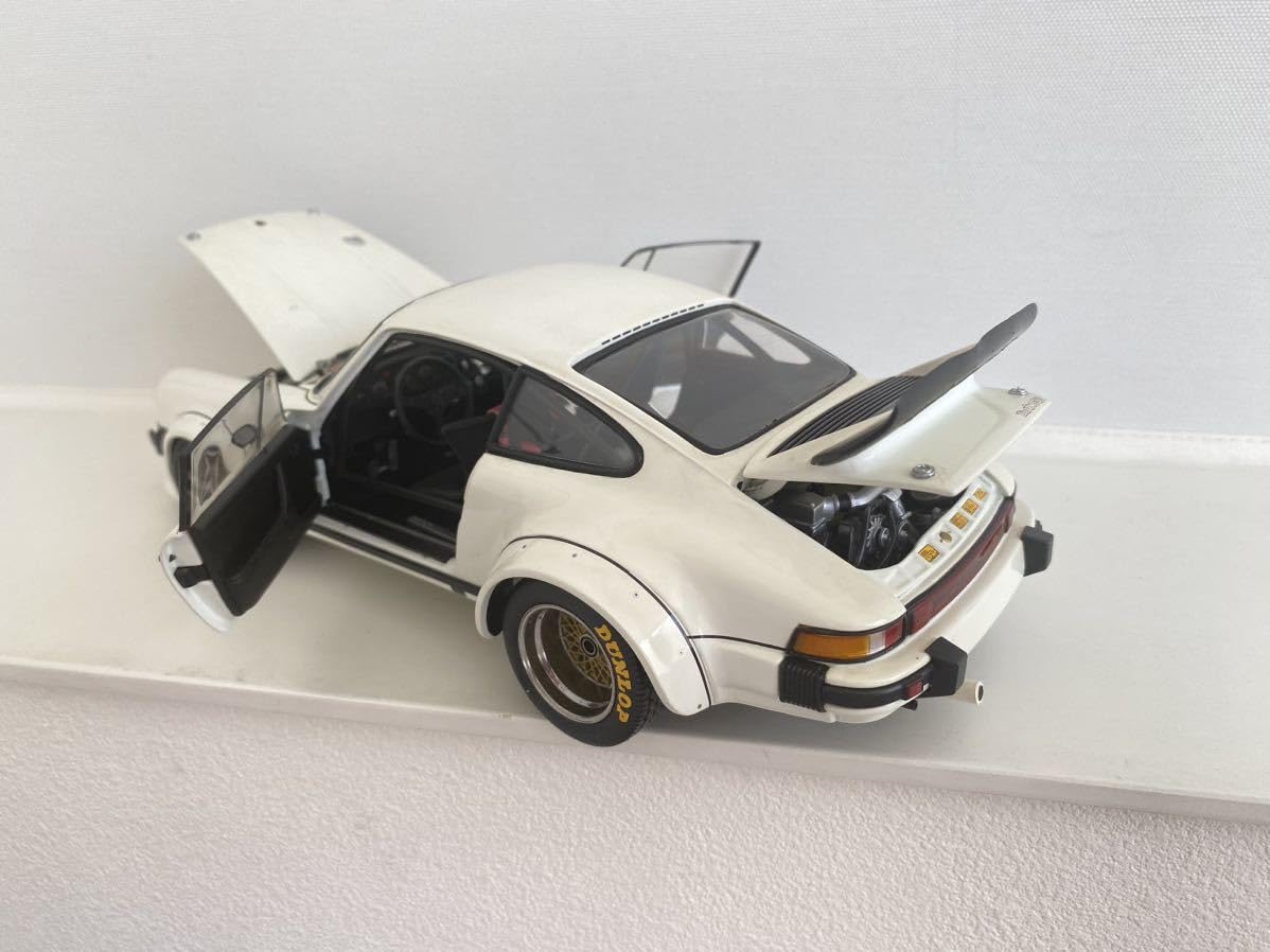 Amazon | エグゾト 1/18 ミニカー 934 RSR Exoto ホワイト 白