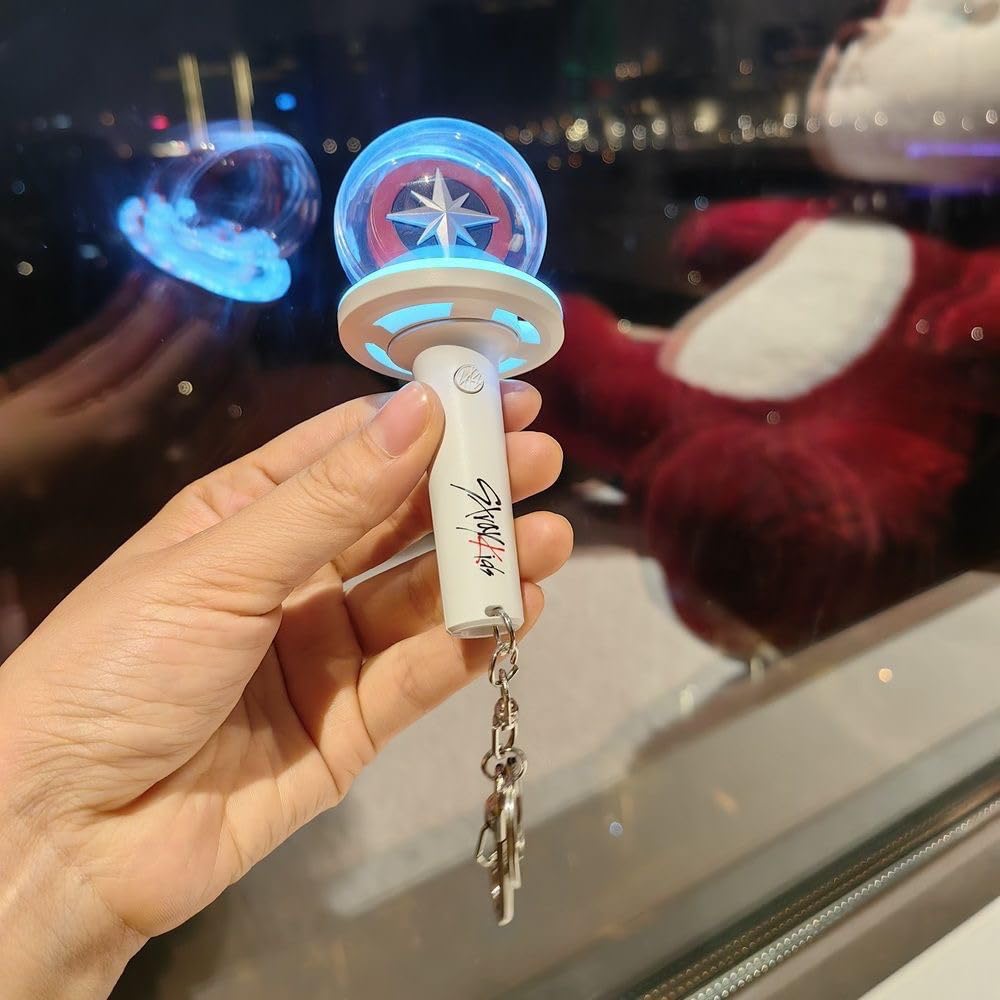 Amazon.co.jp: Stray Kids ミニペンライト ストレイキッズ