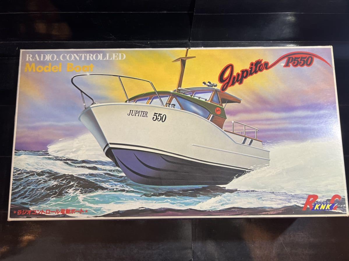 Amazon.co.jp: ・ 地球堂 KNK 電動RCボート ジュピター P550 Jupiter P