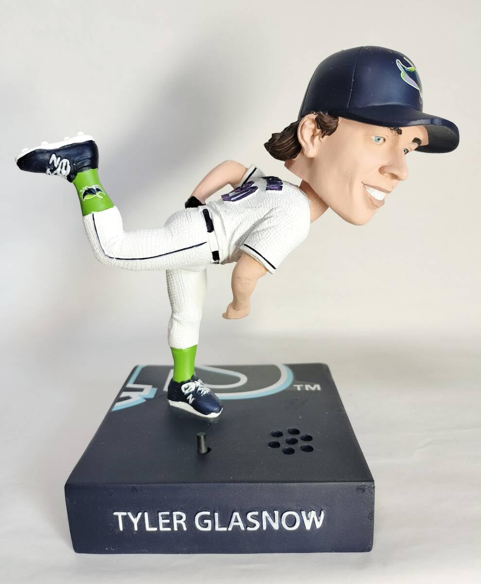 Amazon.co.jp: タイラー グラスノー／” o” ボブルヘッド バブルヘッド