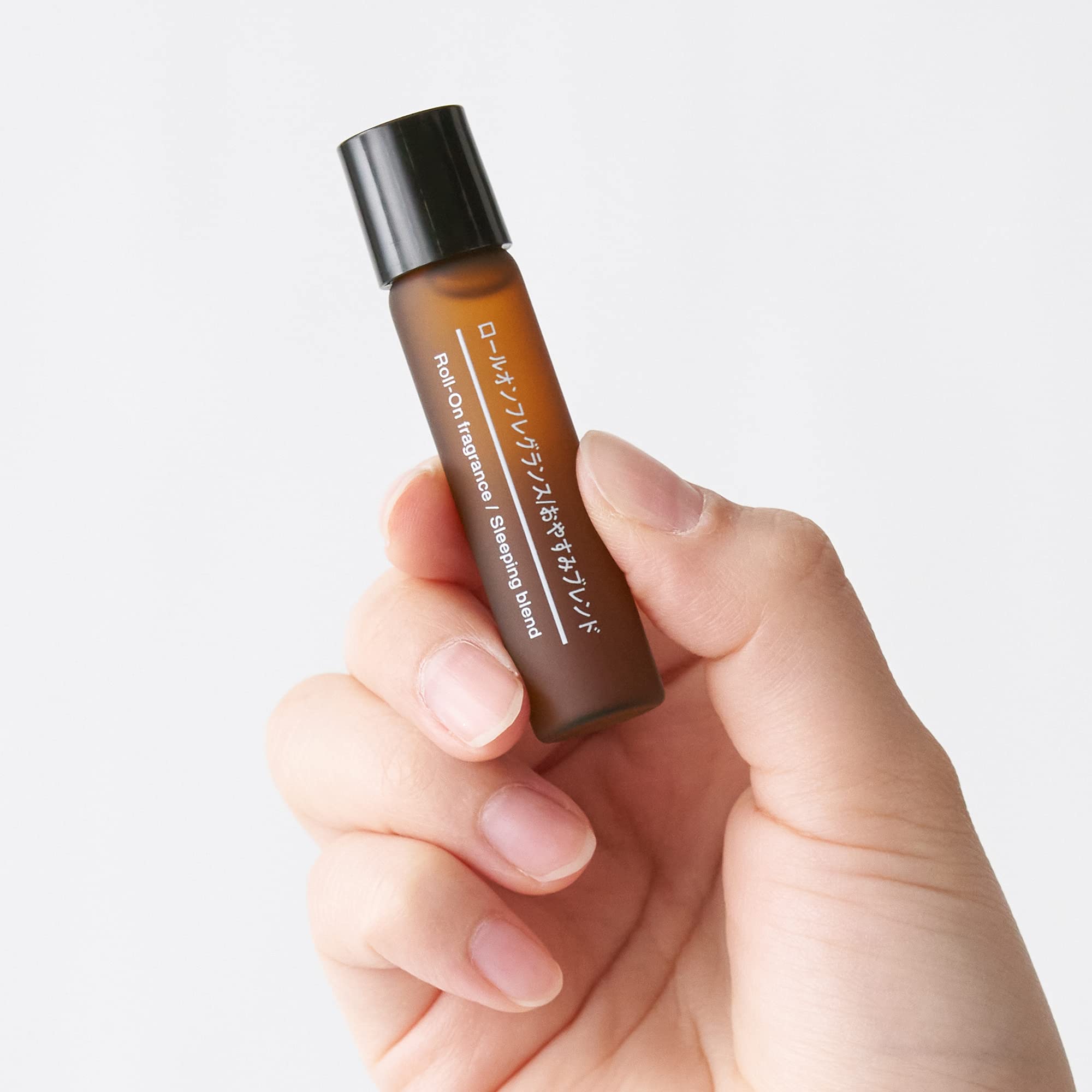 Amazon.co.jp: 無印良品 ロールオンフレグランス おやすみブレンド 6mL