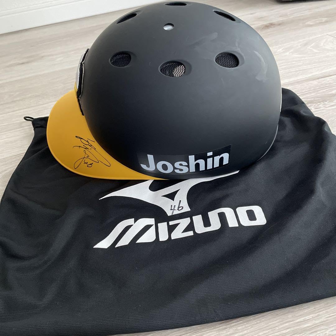 阪神タイガースヘルメットサイン入り藤浪選手 阪神タイガース