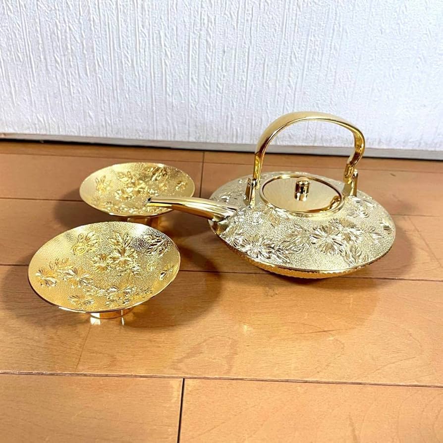 Amazon.co.jp: Gold 24KGP Gold Cup Sake Set in Box : Home & Kitchen