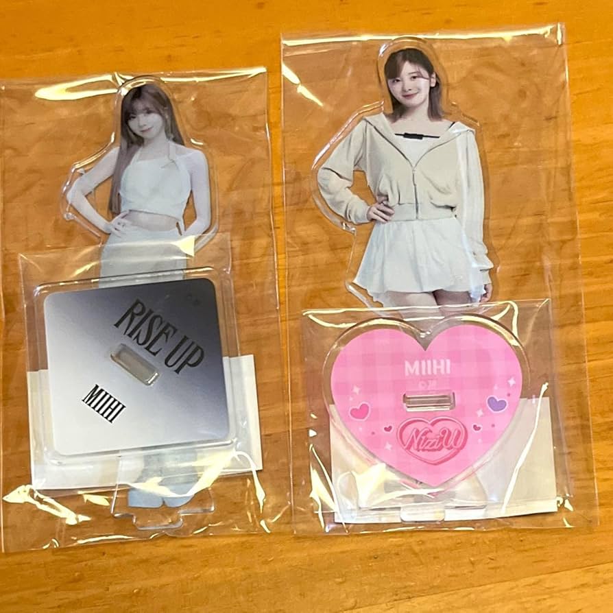 Amazon.co.jp: niziu ミイヒ アクリルスタンド アクスタ RISE UP