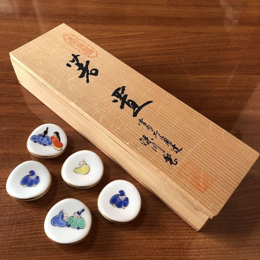 Amazon.co.jp: 〈〉深川製磁 箸置き 六歌仙 節句 金彩 平安絵巻 箸置