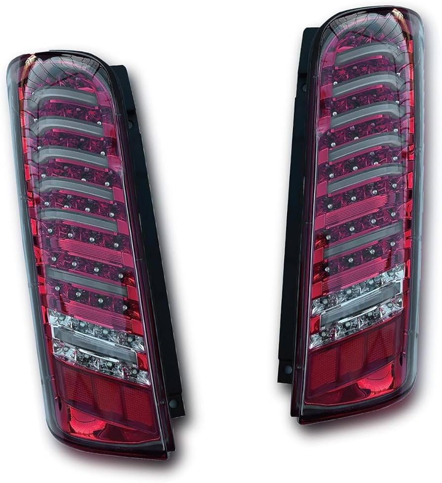 日産NV350テールランプ 赤 2個セット 配線付き 日産NV350テールランプ