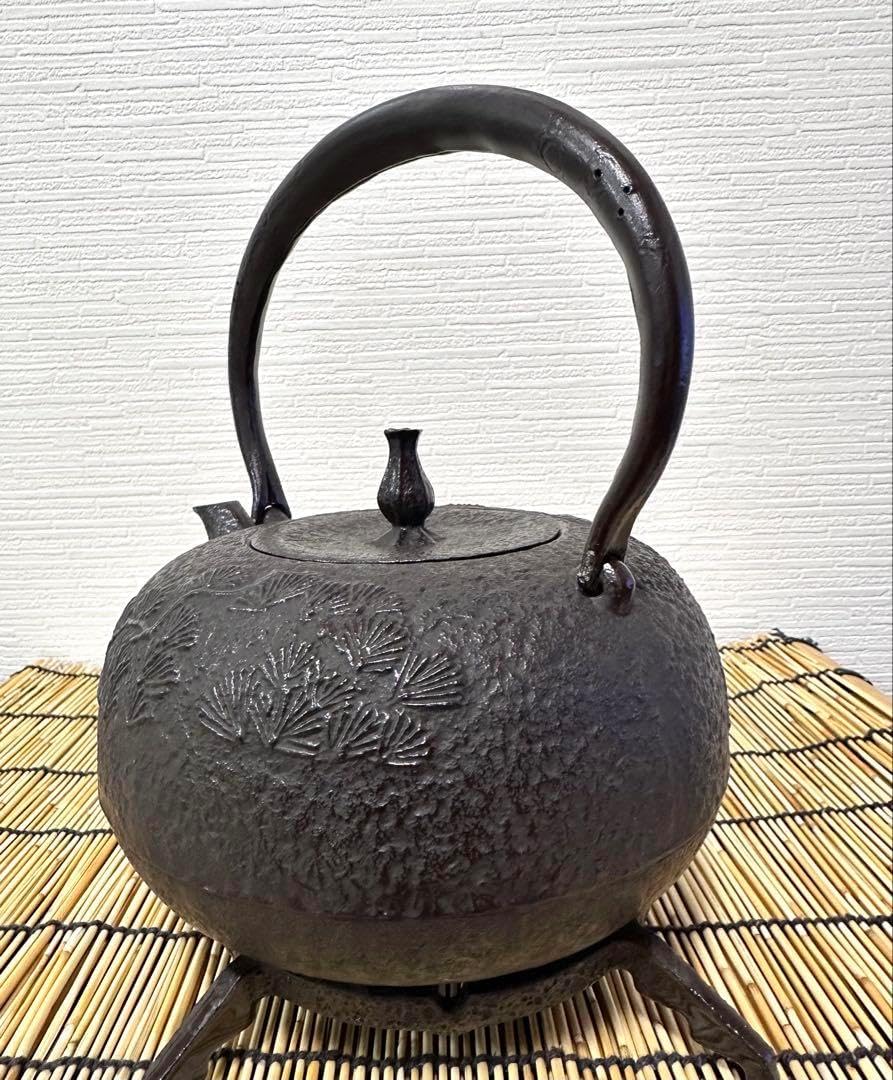 南部喜州 (及川 喜徳)造 鍛治打袋鉉 15型 南部鉄瓶未使用品 供箱等