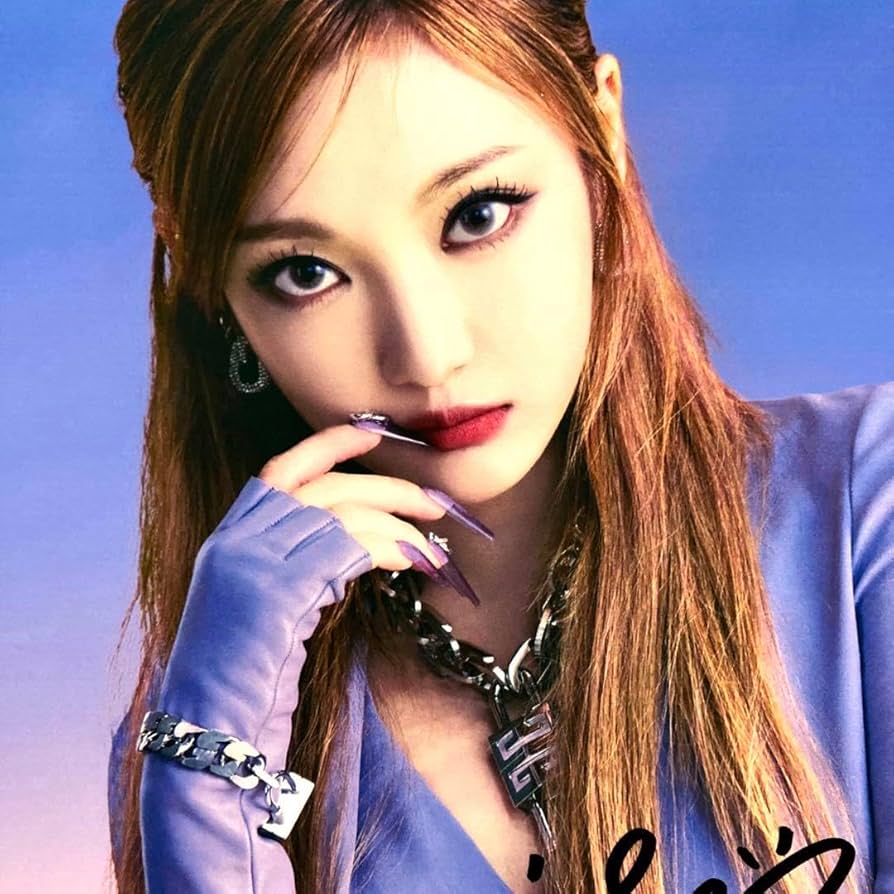 Amazon.co.jp: ニンニン直筆サイン入り超大型写真…NINGNING… エスパ