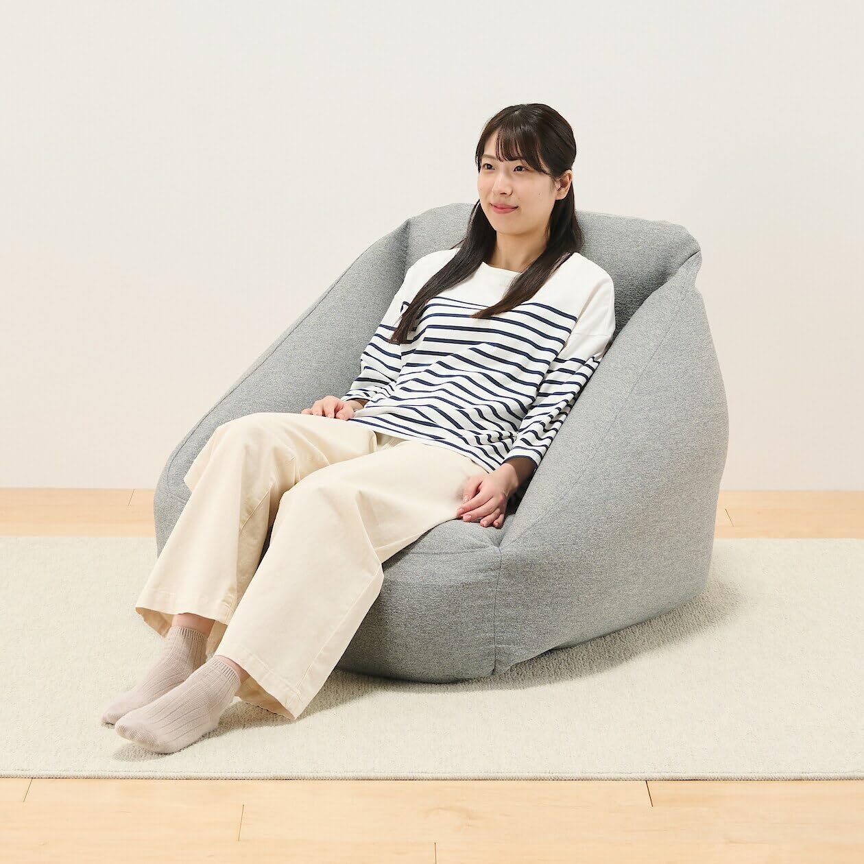 Amazon｜無印良品 空気でできたソファ グリーン 幅95×奥行95×高さ72.5