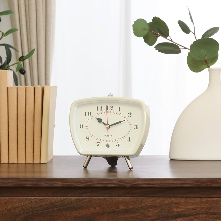 Amazon.co.jp: 不二貿易 置き時計 幅14.6×奥行6.6×高さ14.1cm ホワイト