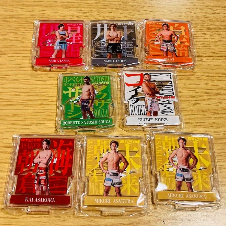 Amazon.co.jp: 朝倉未来 ライジン グッズ 会場限定 アクリルスタンド 8