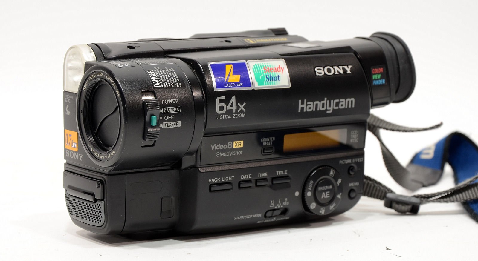 Amazon.com : Sony Handycam 0.7LUX Video8 8mm Camcorder CCD-TR87