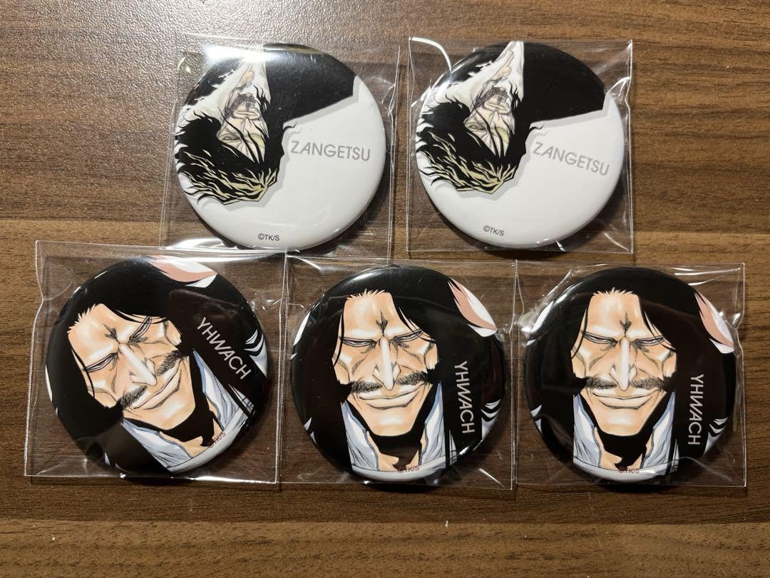 Amazon.co.jp: BLEACH 原画展 斬月 ユーハバッハ 缶バッジ : おもちゃ