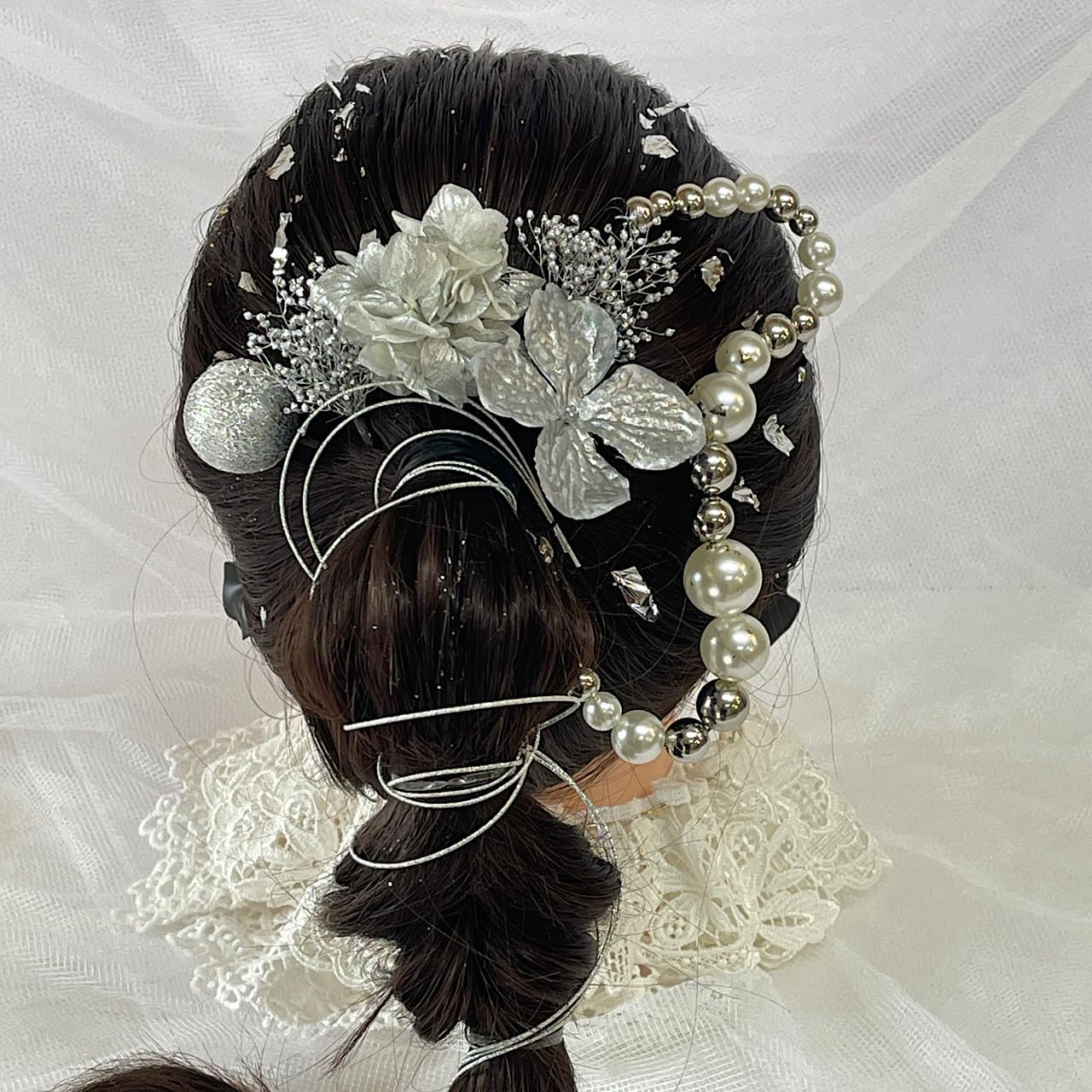 Amazon.co.jp: flower studio no107 成人式 卒業式 髪飾り シルバー