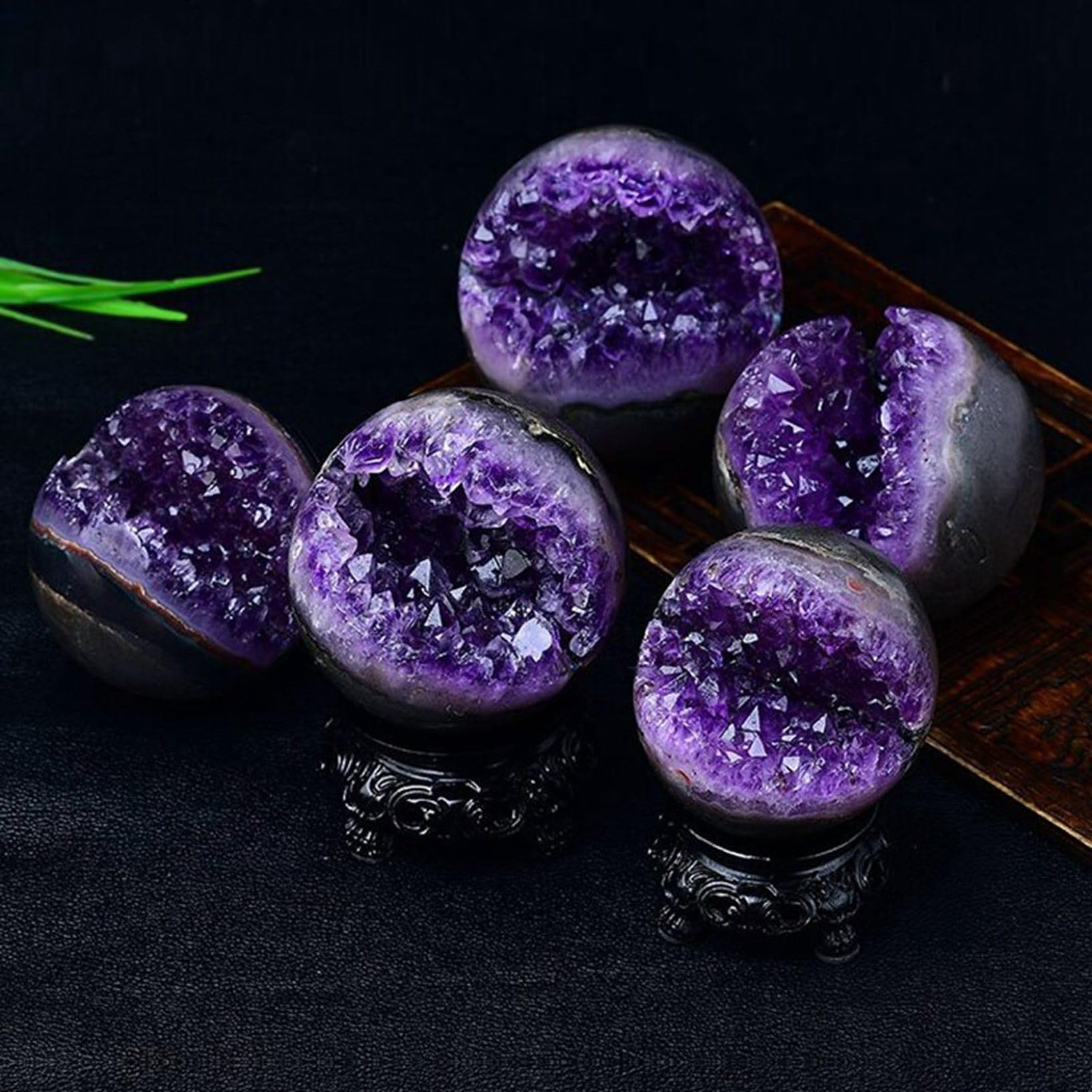 Amazon.co.jp: 天然水晶 アメジスト 原石 ドーム 紫水晶洞 天然石 円形